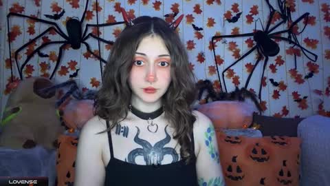 Snapshot of _devilbaby chatting on November 23, 7:57 pm Kate online show from November 23, 7:57 pm