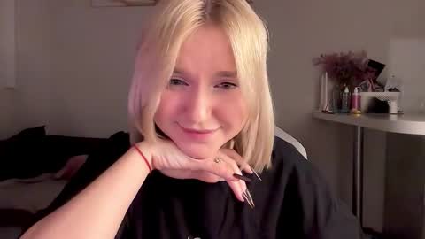 Snapshot of _dewpoint_ chatting on November 8, 4:29 pm Ri online show from November 8, 4:29 pm