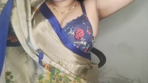 _dreamgirl_0 online show from April 29, 10:08 am