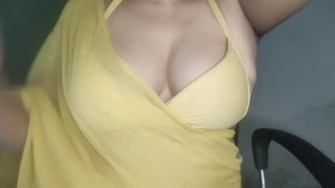 _dreamgirl_0 online show from June 6, 10:09 am