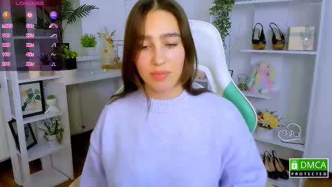 Lizzy  online show from December 14, 9:52 pm