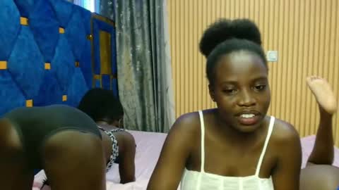 Elinah online show from November 30, 4:22 pm