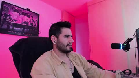  -         online show from February 17, 10:36 pm