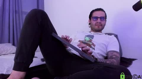  -         online show from October 9, 10:41 pm