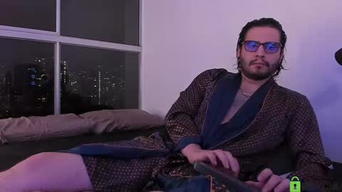  -         online show from February 8, 2:04 am