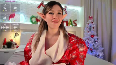 Snapshot of _emiliaa_ chatting on December 27, 3:20 am Milana online show from December 27, 3:20 am