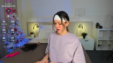 Snapshot of _emiliaa_ chatting on January 11, 11:56 am Milana online show from January 11, 11:56 am