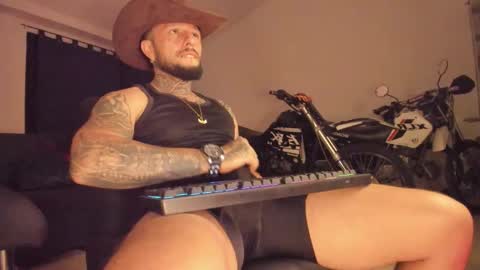 Emilio online show from January 11, 9:47 am