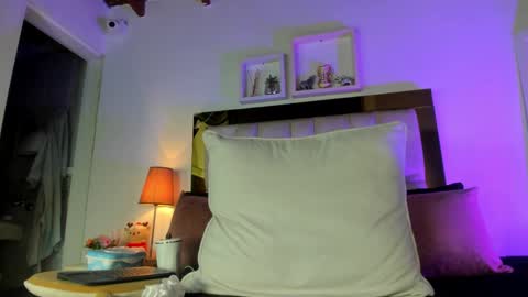 Isabella online show from January 9, 11:57 am