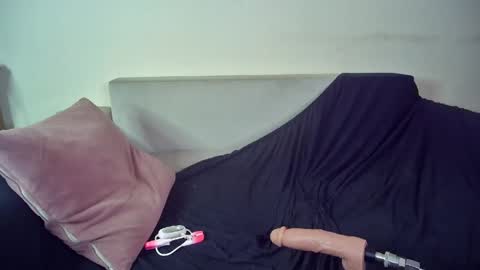Emma Sugar online show from June 7, 1:48 pm