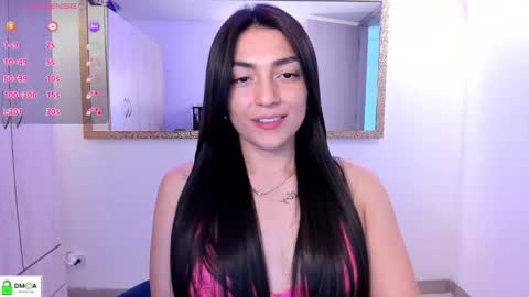 Snapshot of _ericavanderhill_ chatting on December 18, 7:53 pm Erica Vanderhill online show from December 18, 7:53 pm