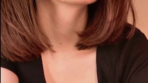 _esmeraldiyaa_ online show from November 28, 7:05 pm