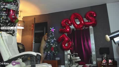 Snapshot of _eufrates_ chatting on January 8, 10:58 pm EUFRATES online show from January 8, 10:58 pm