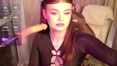 Snapshot of _evalane chatting on October 30, 9:55 am Eva Lane online show from October 30, 9:55 am