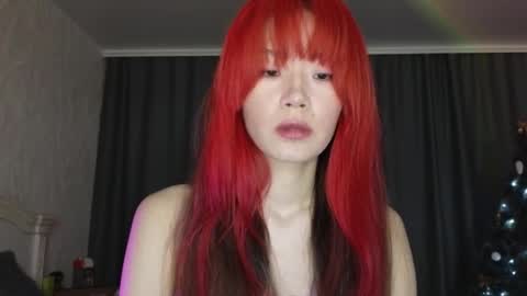 Snapshot of _eve____ chatting on December 19, 11:39 am EveEva online show from December 19, 11:39 am