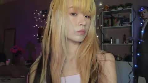 Snapshot of _eve____ chatting on November 26, 4:57 am EveEva online show from November 26, 4:57 am