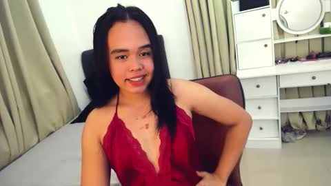 Snapshot of _eyesonme69_ chatting on October 24, 9:17 am dianna online show from October 24, 9:17 am