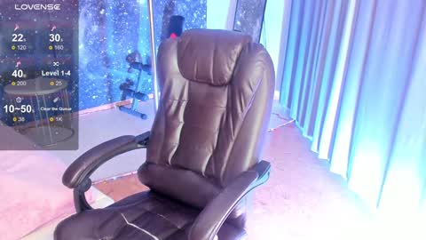 Snapshot of _f_r_a_u_ chatting on December 30, 4:09 am F R A U online show from December 30, 4:09 am