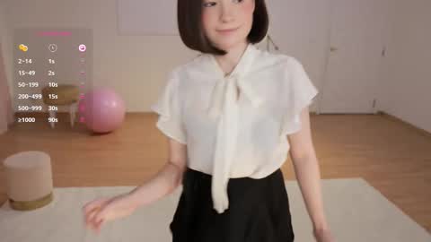 Essie  online show from September 17, 4:08 pm