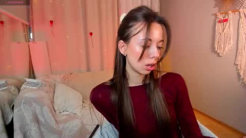 Goldy Grace online show from February 15, 11:30 am