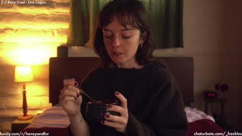 Snapshot of _freckles chatting on January 20, 9:43 pm Jacqui Queen goddess motorcycle mozzarella Jaq next livestream see bio online show from January 20, 9:43 pm