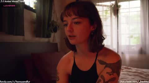 Snapshot of _freckles chatting on January 31, 10:10 pm Jacqui Queen goddess motorcycle mozzarella Jaq next livestream see bio online show from January 31, 10:10 pm