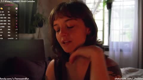 Snapshot of _freckles chatting on February 4, 9:10 pm Jacqui Queen goddess motorcycle mozzarella Jaq next livestream see bio online show from February 4, 9:10 pm