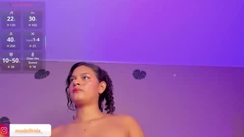 Snapshot of _frida_1 chatting on October 8, 1:09 pm Frida online show from October 8, 1:09 pm