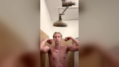 _frosty_69 online show from May 19, 2:56 pm