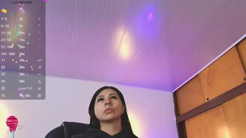 Snapshot of _gaby1 chatting on June 1, 11:34 am Juliana Gaby Kloe online show from June 1, 11:34 am