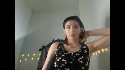 Snapshot of _genesid_dixton chatting on January 12, 9:29 pm Mia-foster online show from January 12, 9:29 pm