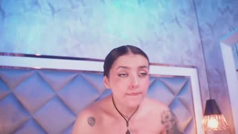 _giggy online show from April 29, 5:30 pm