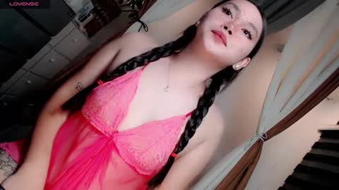 Snapshot of _gigigorgeous chatting on March 11, 1:37 am Gigi online show from March 11, 1:37 am