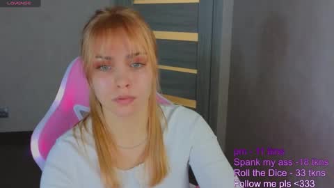 Snapshot of _gravity chatting on February 15, 4:56 pm _gravity online show from February 15, 4:56 pm