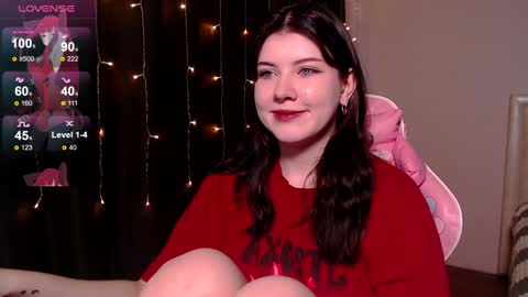 Tori online show from December 9, 9:39 am