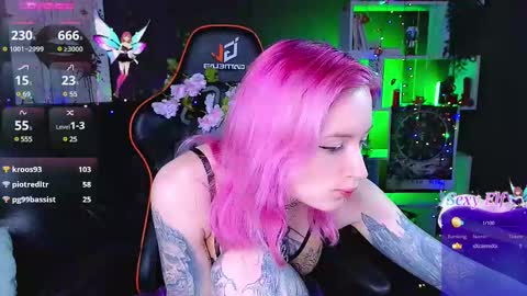 Helen Carter 3  Next stream   2330 MSC online show from February 24, 2:51 am