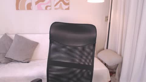 Bee. online show from March 11, 7:42 pm