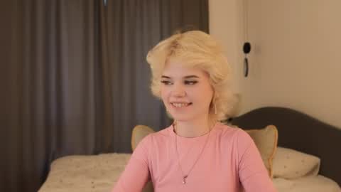 Alisha online show from June 5, 1:28 pm