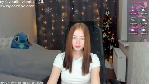 Snapshot of _hot_mia_1 chatting on December 9, 6:25 pm _hot_mia_1 online show from December 9, 6:25 pm