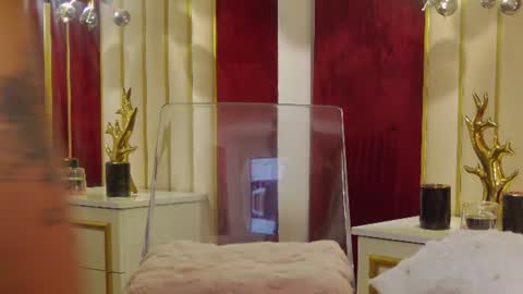 _hot_neighbour online show from July 10, 3:44 am
