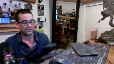 Snapshot of _hot_sh0t_357 chatting on August 1, 7:29 am HoT SHoT online show from August 1, 7:29 am