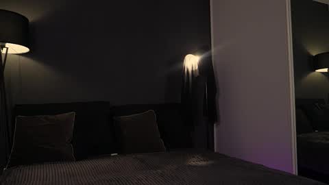 Mary online show from March 1, 3:58 pm