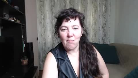 Snapshot of _illusion_ chatting on September 16, 9:32 am Illusion online show from September 16, 9:32 am
