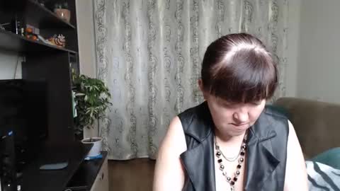 Snapshot of _illusion_ chatting on October 10, 5:06 am Illusion online show from October 10, 5:06 am