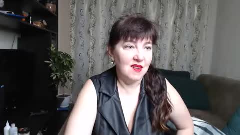 Snapshot of _illusion_ chatting on October 14, 5:08 am Illusion online show from October 14, 5:08 am