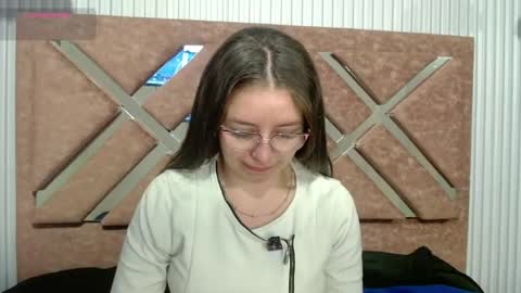 Isa online show from June 12, 12:48 pm