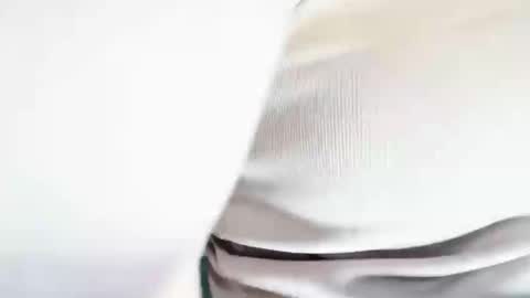 Snapshot of _iuiu_ chatting on January 5, 2:08 pm UU online show from January 5, 2:08 pm