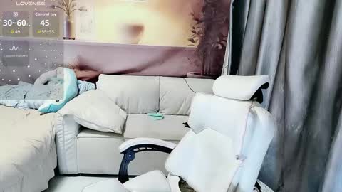 Snapshot of _iuiu_ chatting on September 9, 11:32 am UU online show from September 9, 11:32 am