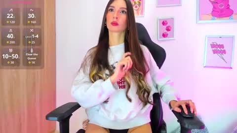 Snapshot of _ivanna_volk chatting on November 17, 1:44 am Ivanna online show from November 17, 1:44 am