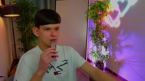 James online show from February 13, 3:08 pm